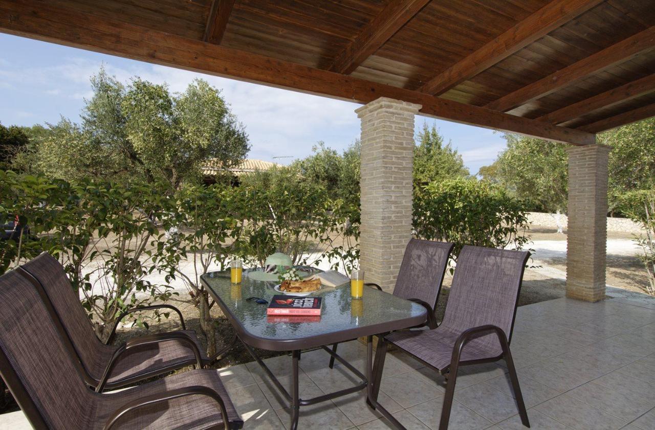Vasilikí Liostasi Village מראה חיצוני תמונה